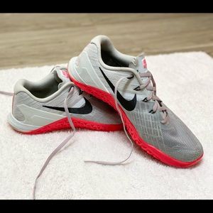 Nike Metcon 3 shoes “barely used”